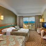 Oezkaymak Select Otel *