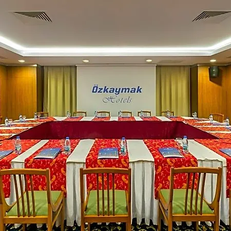 Oezkaymak Select Hotel