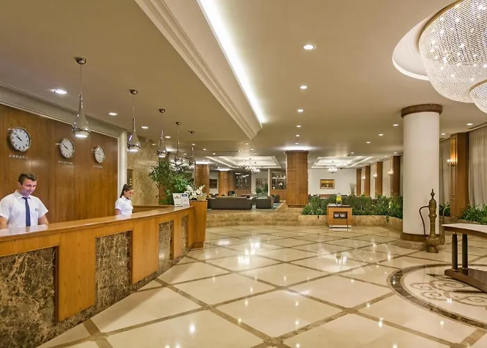 Hotel Oezkaymak Select