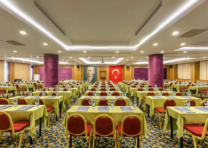 Oezkaymak Select Аланія