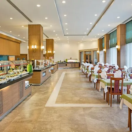 Oezkaymak Select Hotell