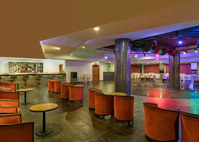 Oezkaymak Select מלון אלאניה